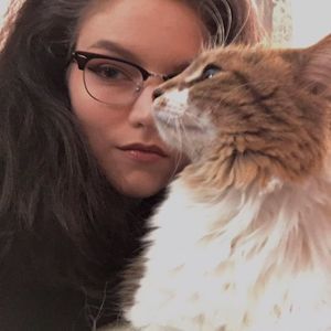 Meet your Posher, Olivia